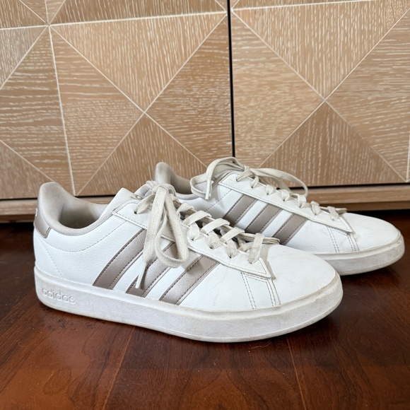 ADIDAS Grand Court Shoe - Picture 5 of 7